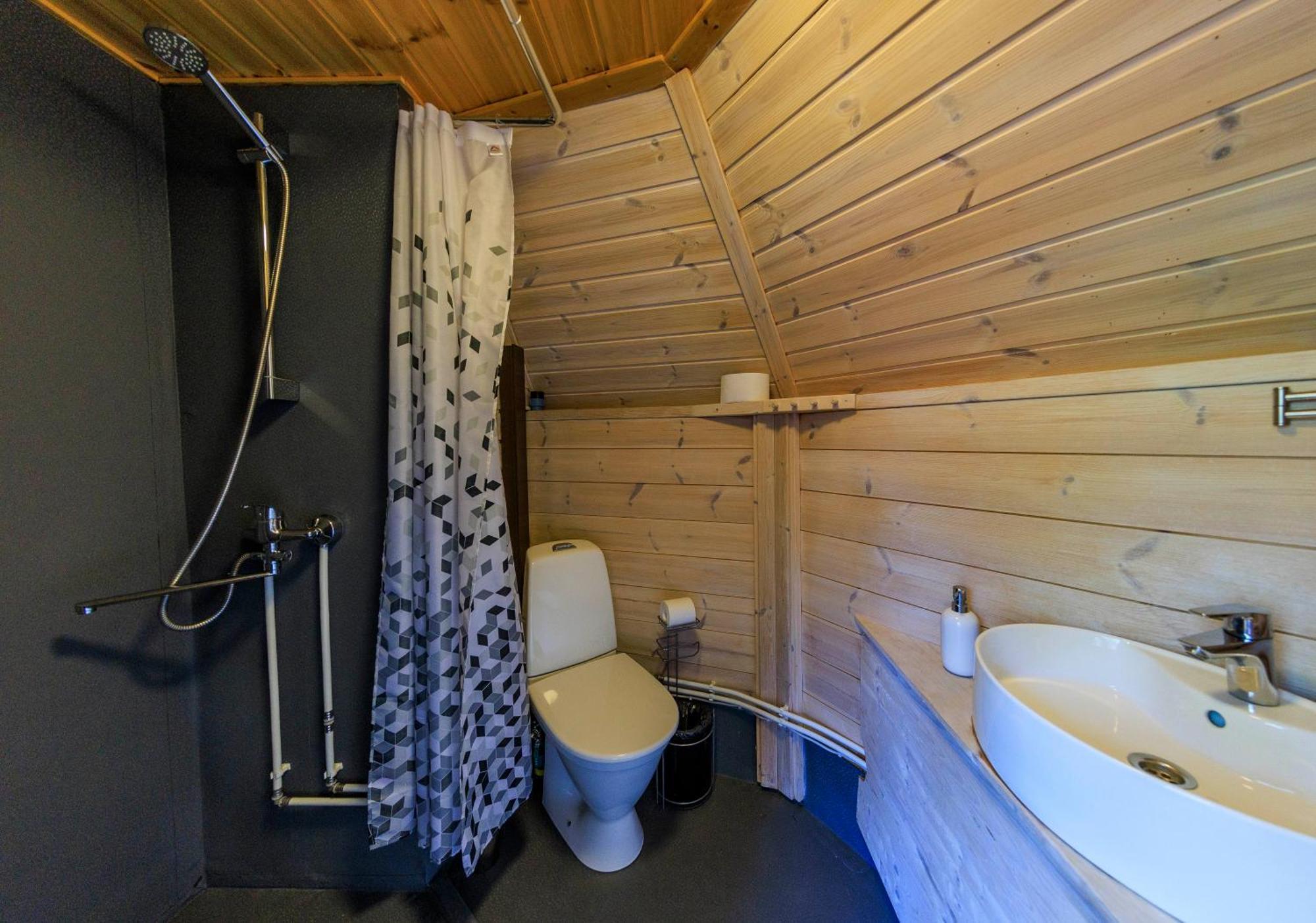 Reiu Holiday Centre Paikuse Bagian luar foto